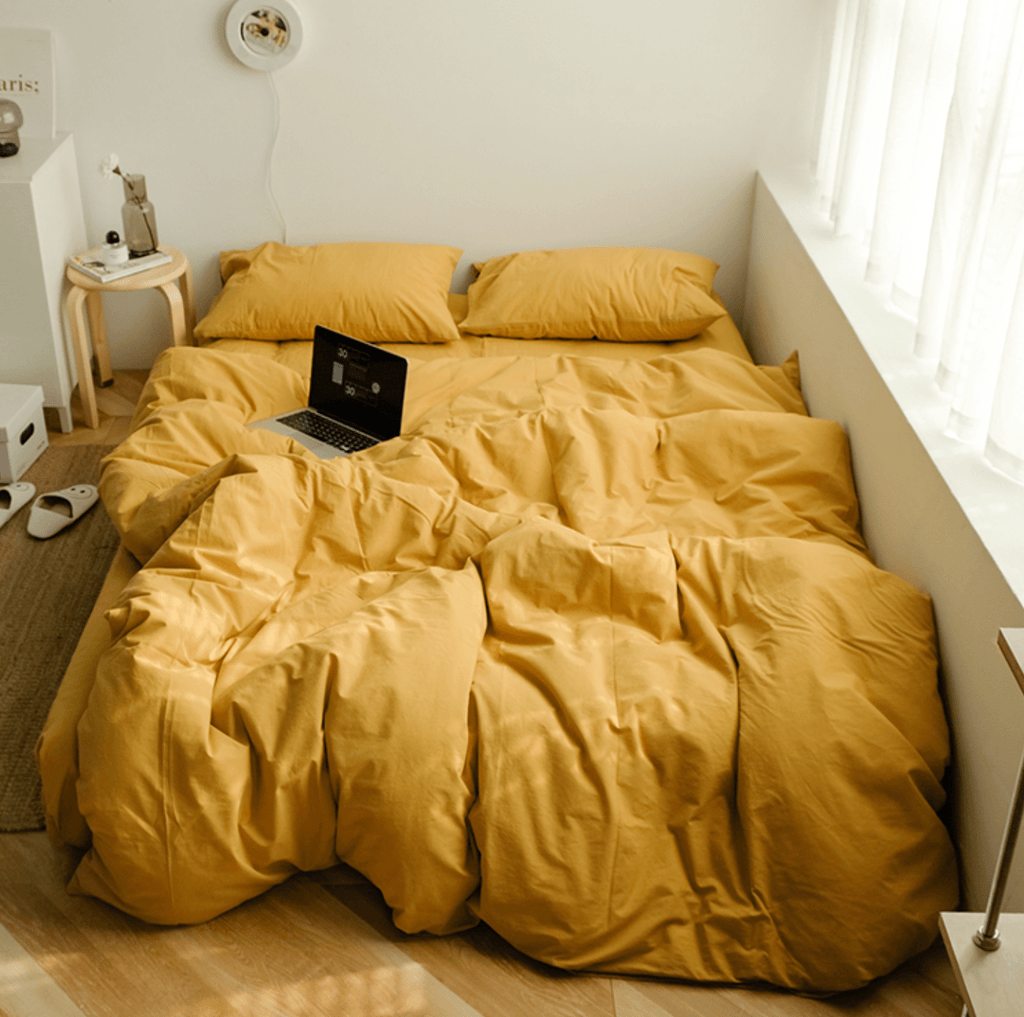 Earth Tone Bedding Set / Gray