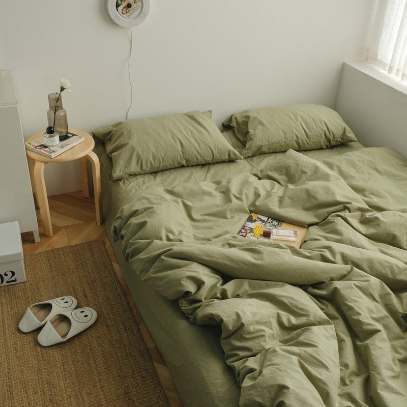 Earth Tone Bedding Set / Gray
