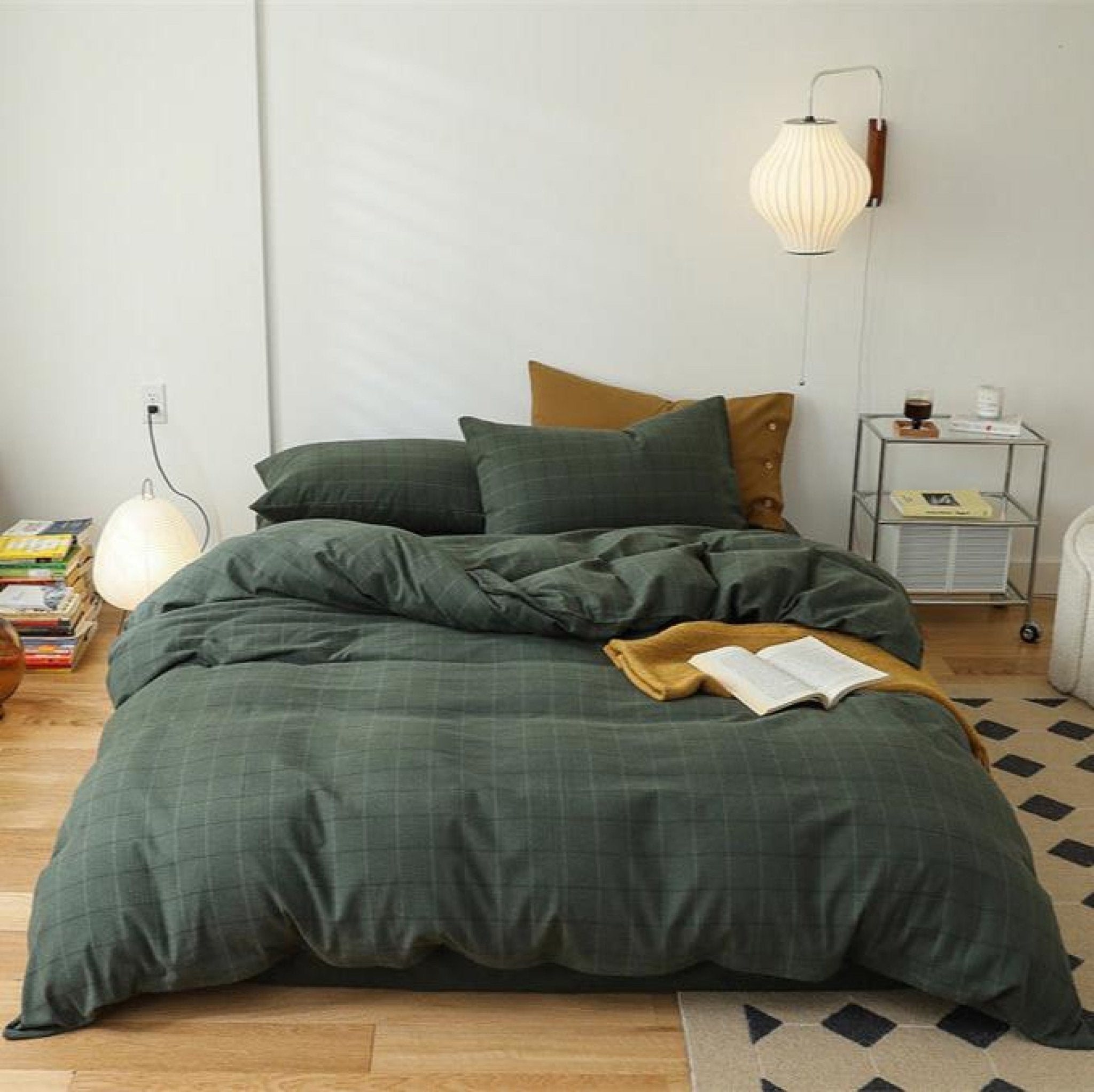 Eleanor Vintage Minimalist Plaid Bedding Set / Khaki