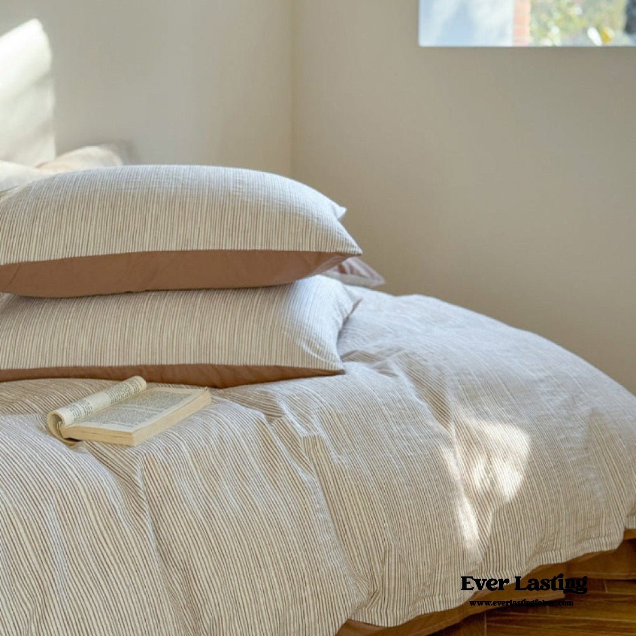 Emma Duo Striped Jacquard Bedding Set / Brown