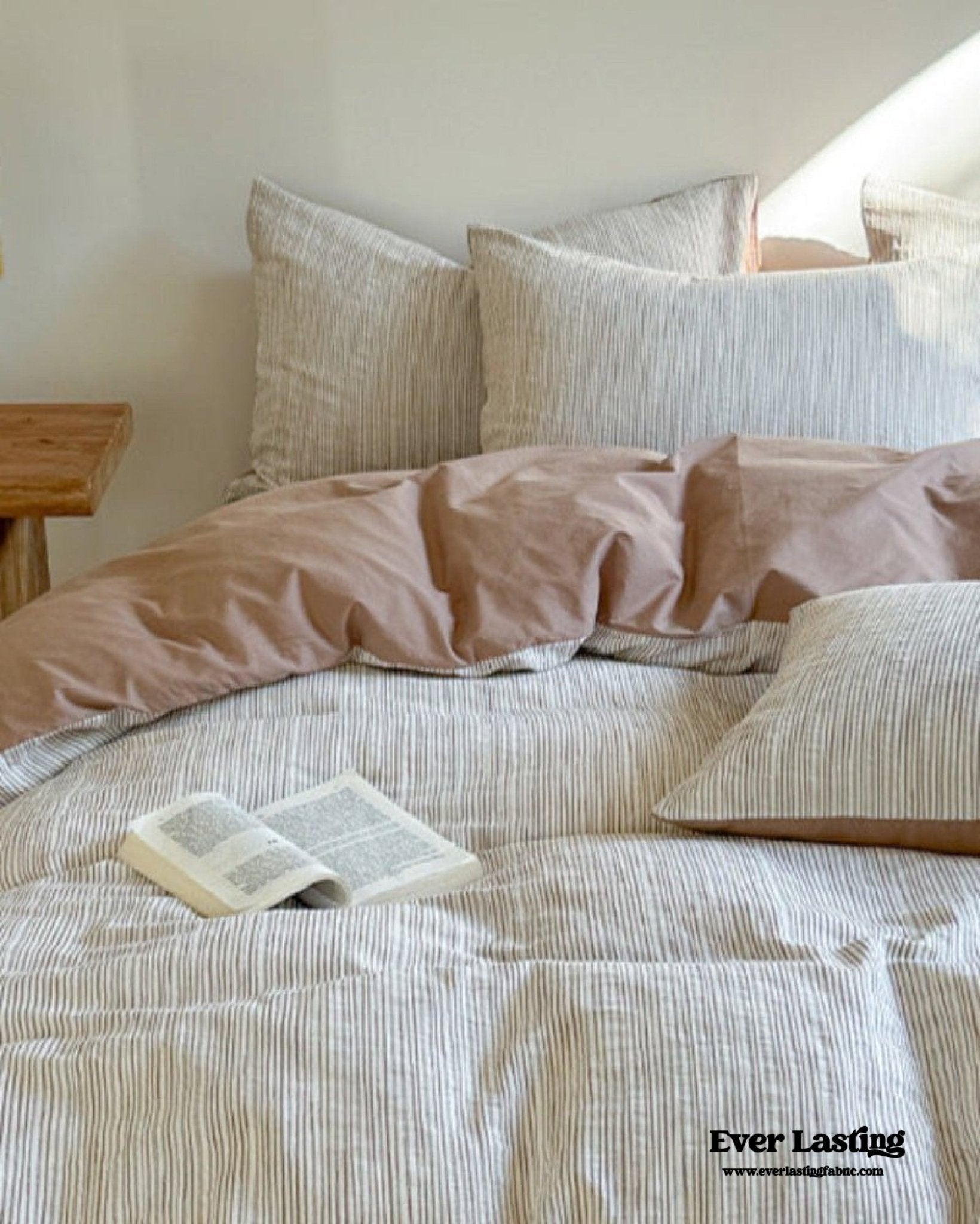 Emma Duo Striped Jacquard Bedding Set / Cream