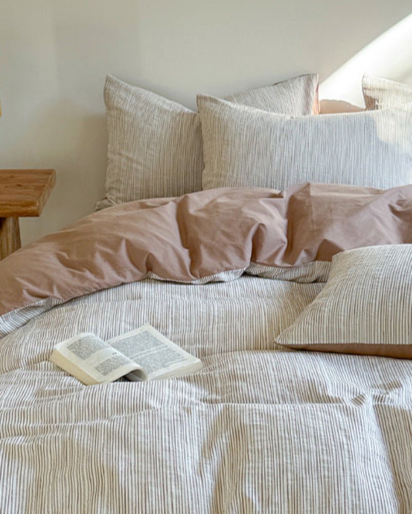 Emma Duo Striped Jacquard Bedding Set / Black