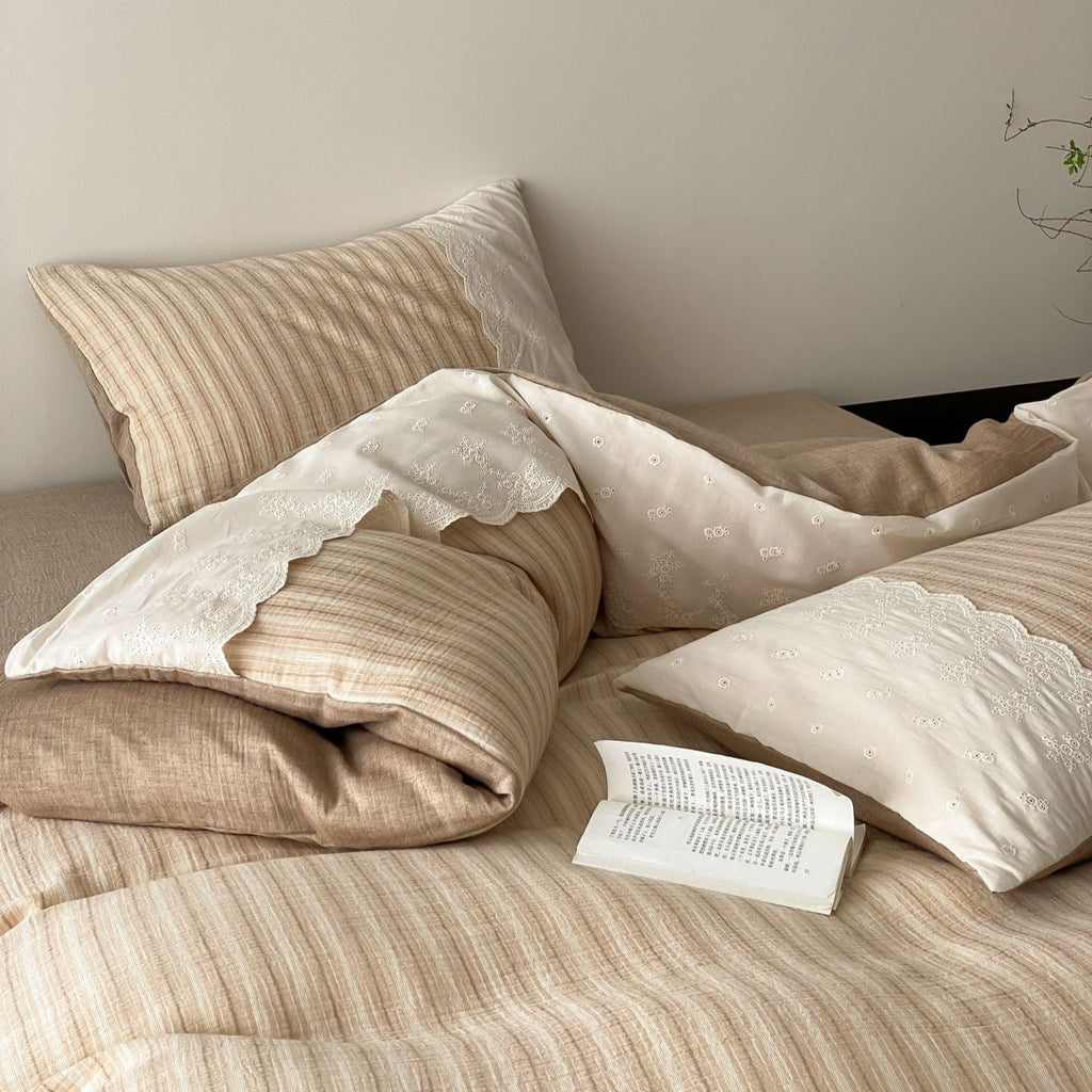 Florence Lace Double Gauze Striped Bedding Set / Beige Brown