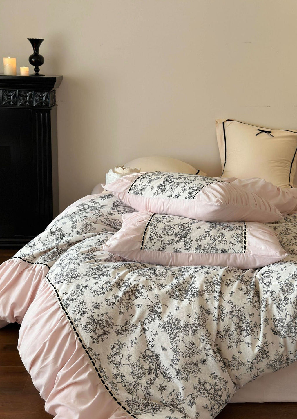 French Black Lace Bedding Set / Cream