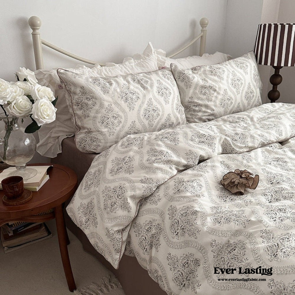 Hannah Vintage Floral Braids Cotton Bedding Set / Beige