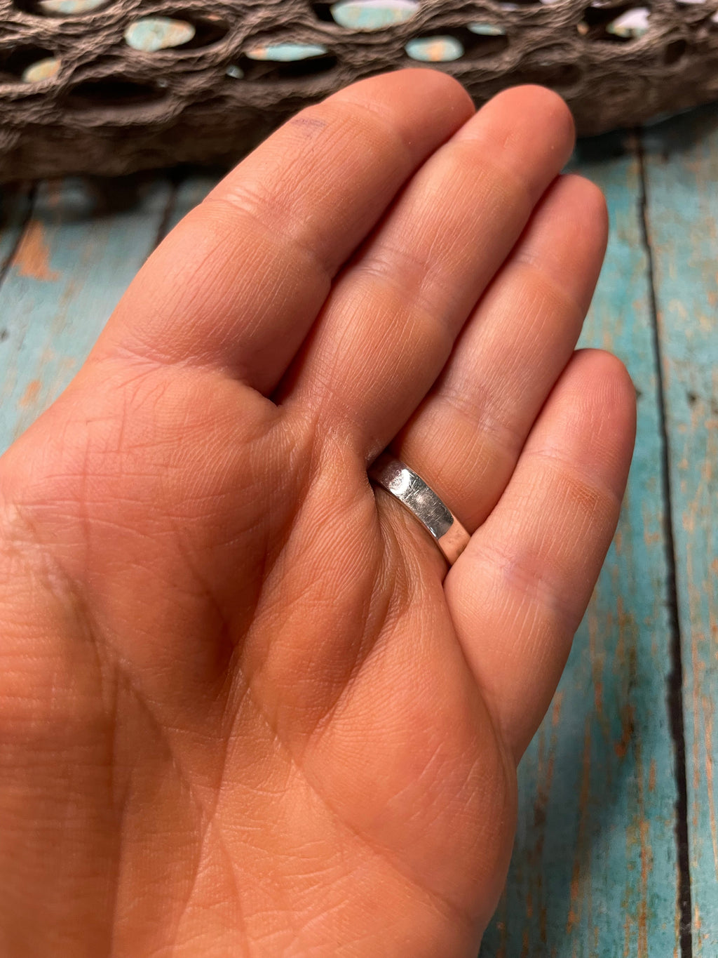 Old Pawn Handcrafted Sterling Silver & Turquoise Ring Size 7.5