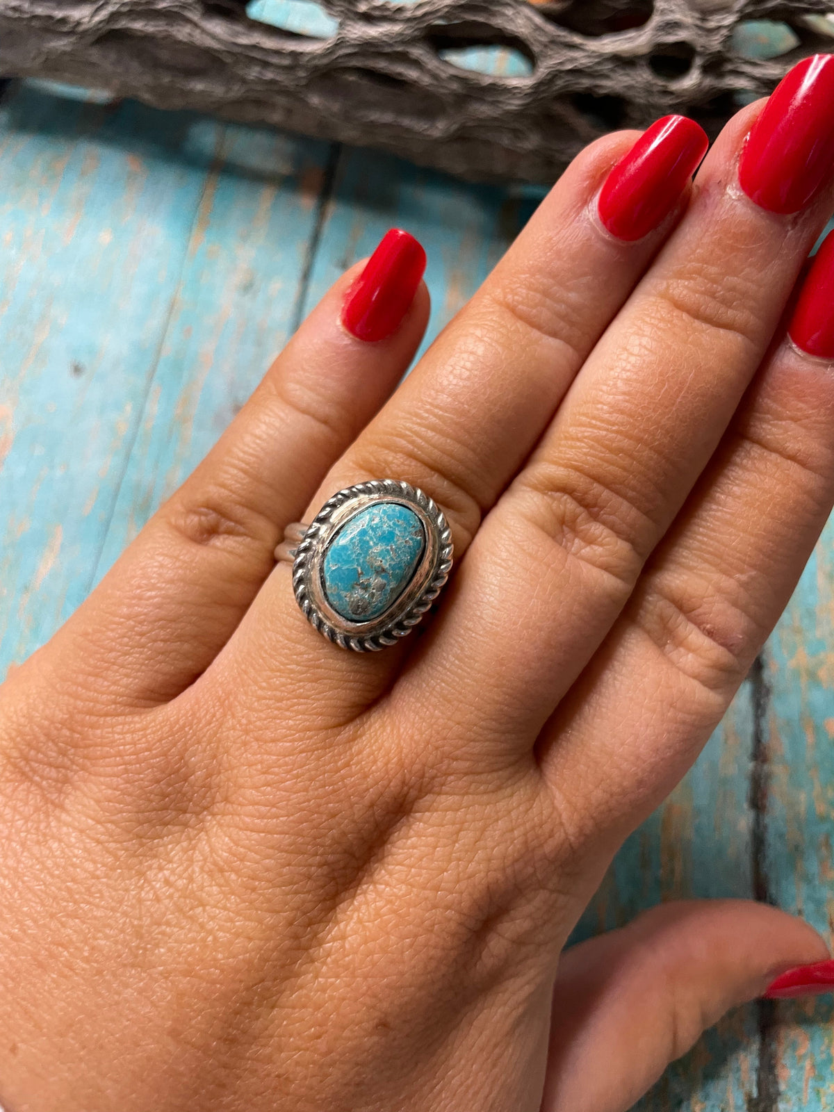 Old Pawn Handcrafted Sterling Silver & Turquoise Ring Size 8.5