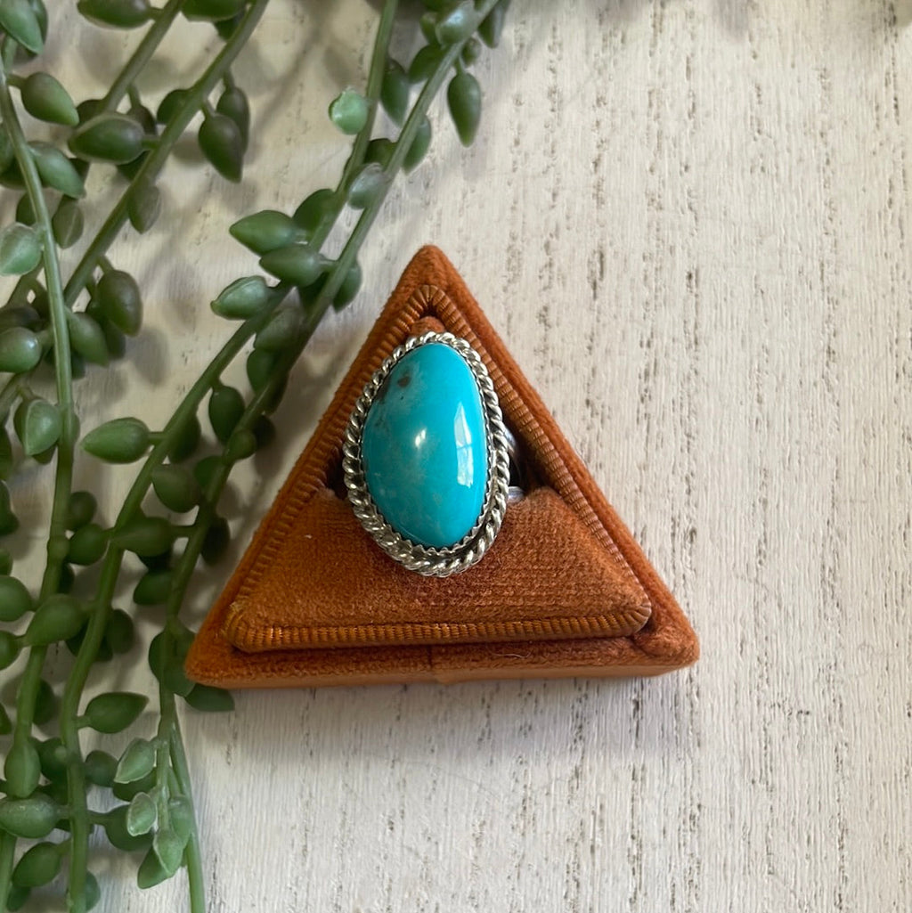 Sterling Silver Single Stone Turquoise Ring