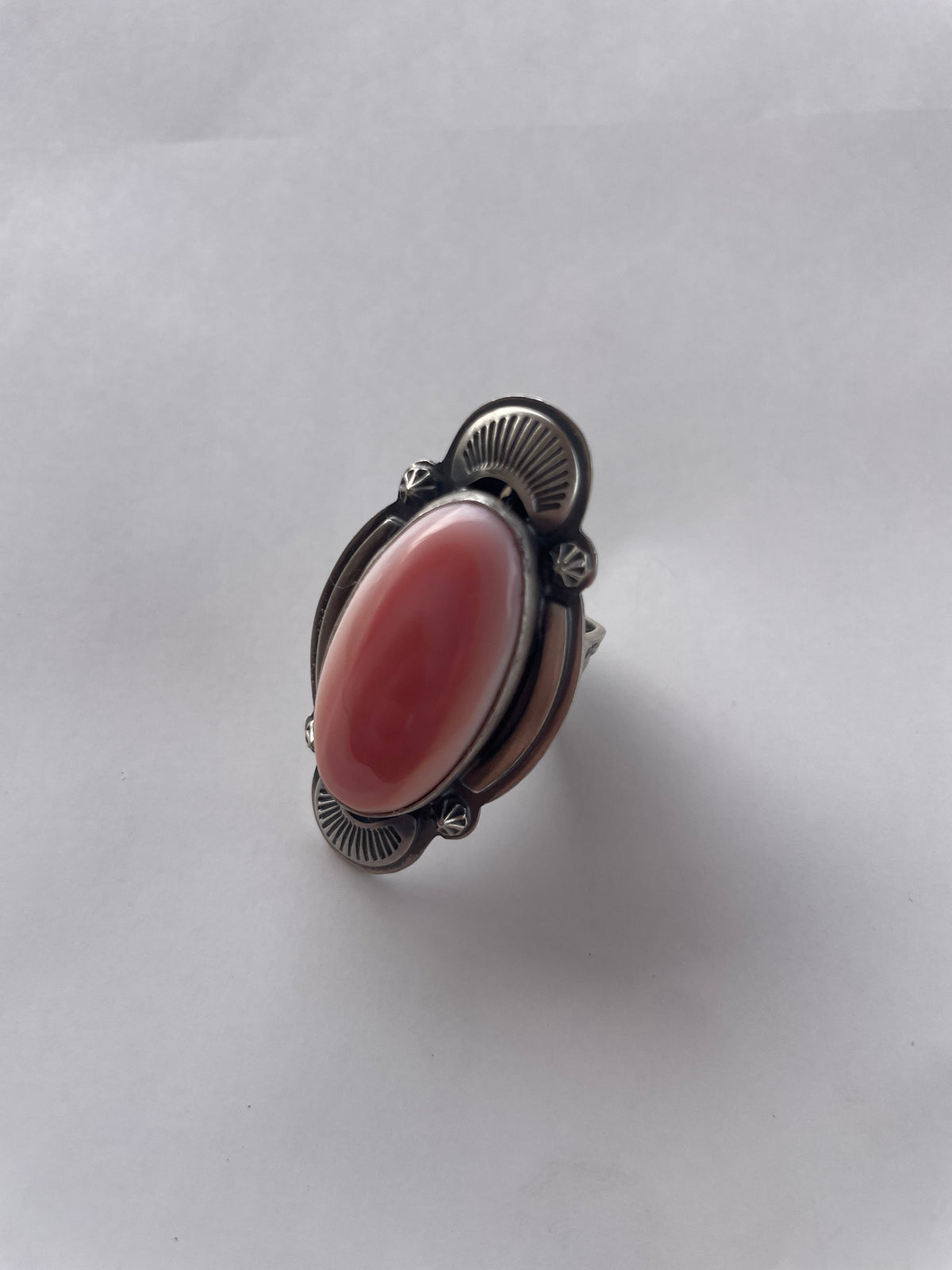 Handcrafted Sterling Silver & Pink Conch Oval Ring Signed