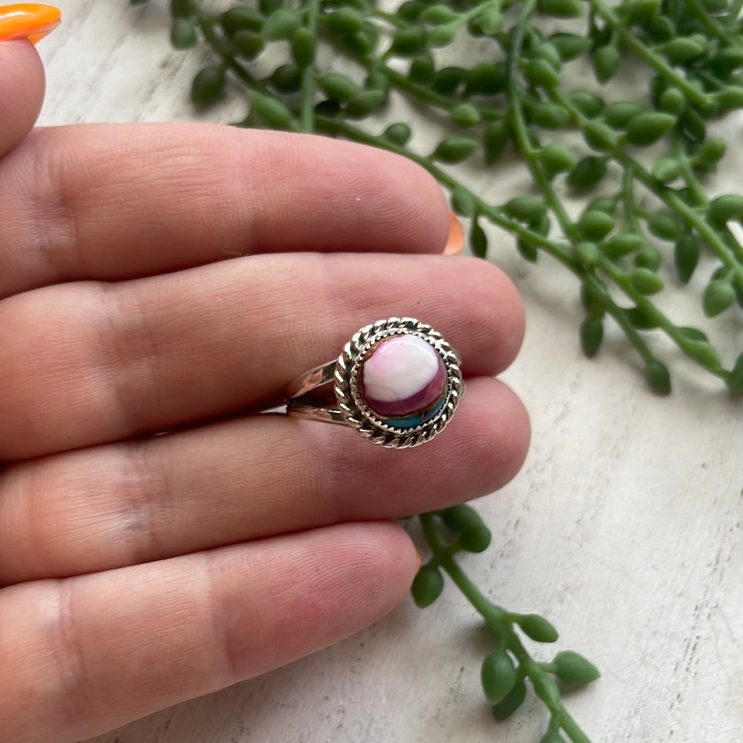 Beautiful Handcrafted Sterling Silver Pink Dream Twist Round Ring Signed