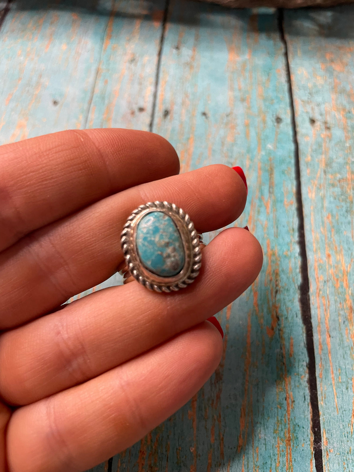 Old Pawn Handcrafted Sterling Silver & Turquoise Ring Size 8.5