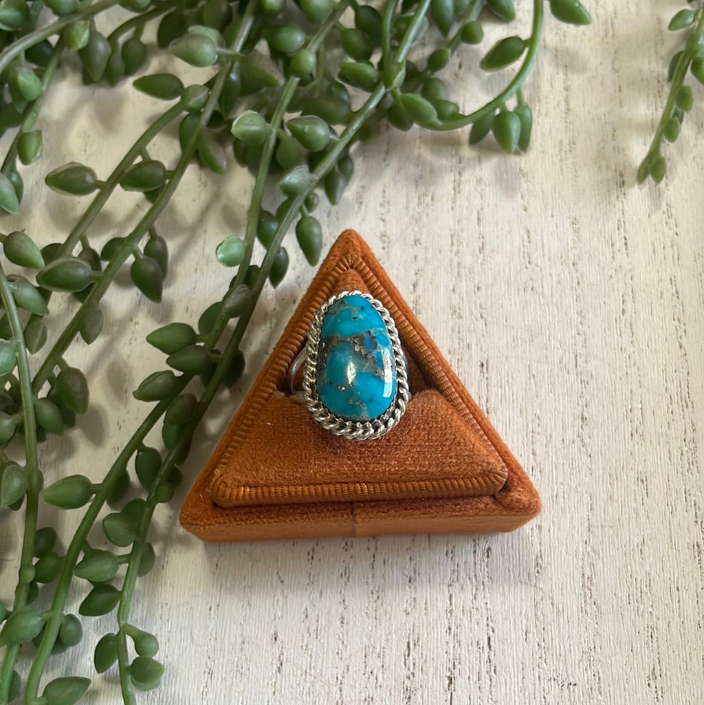 Sterling Silver Single Stone Turquoise Ring