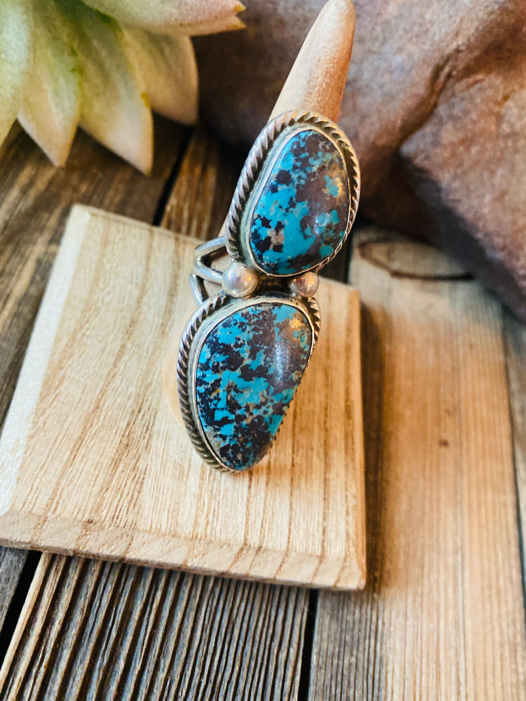 Handcrafted Kingman Turquoise & Sterling Silver Ring Size 6.5