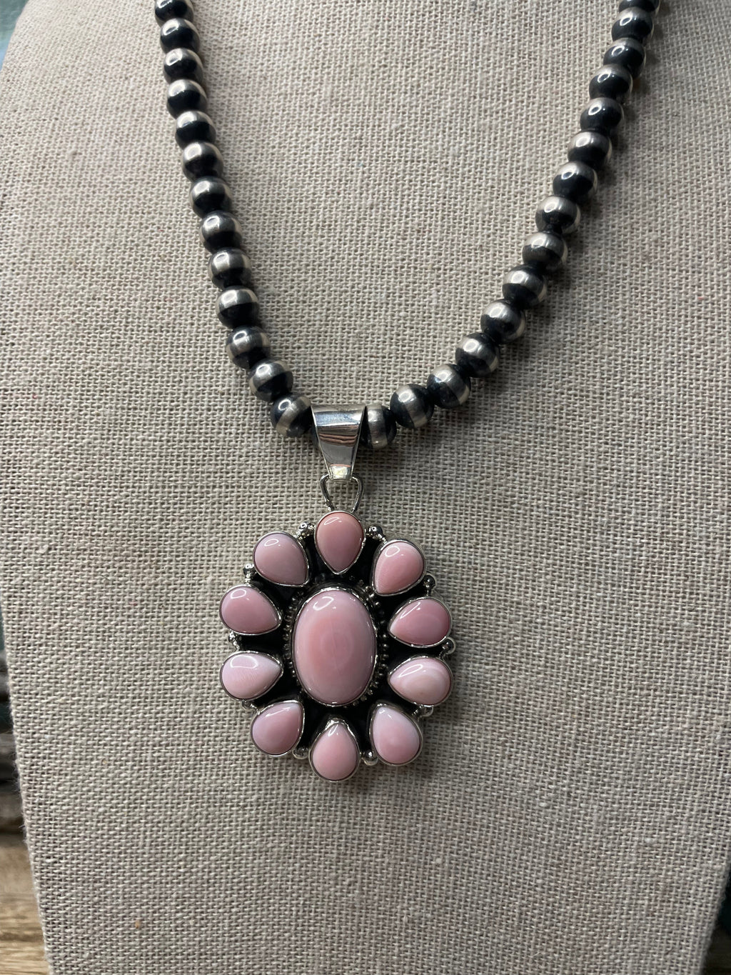 Handcrafted Queen Pink Conch Shell And Sterling Silver Pendant Signed Sheila 10 Petals