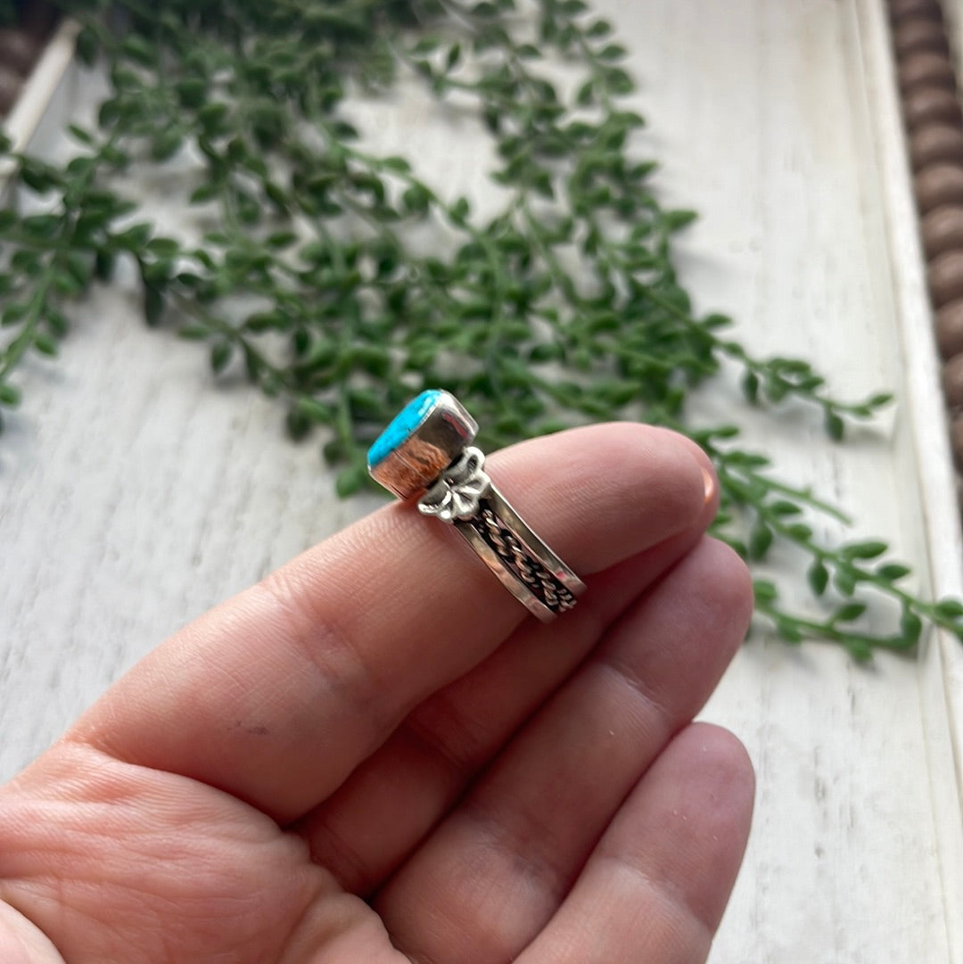 Handcrafted Sterling Silver Single Stone Turquoise Twisted Band Ring