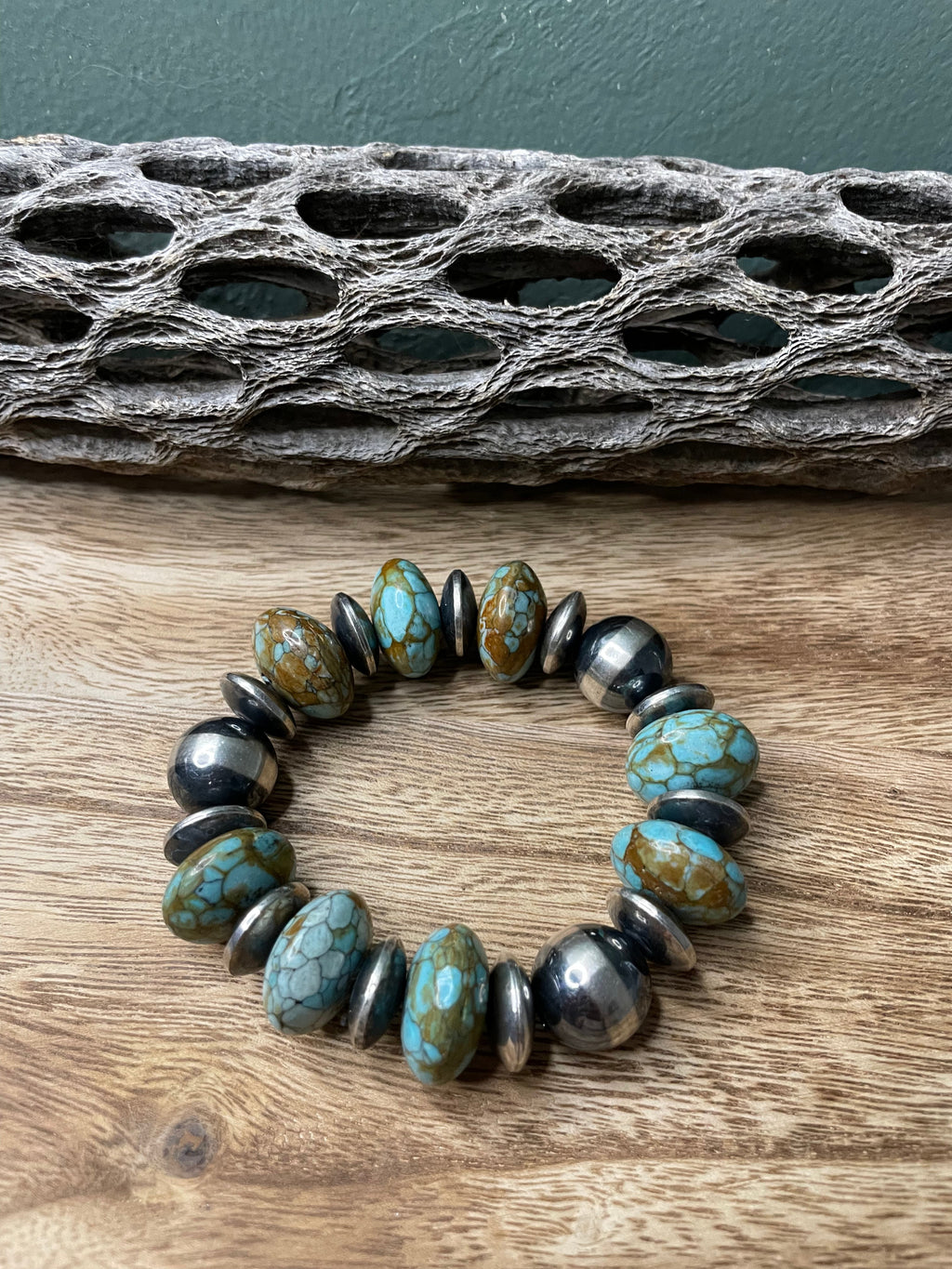 Handcrafted Sterling Silver Stretchy Natural #8 Turquoise Beaded Bracelet 16 mm pearl