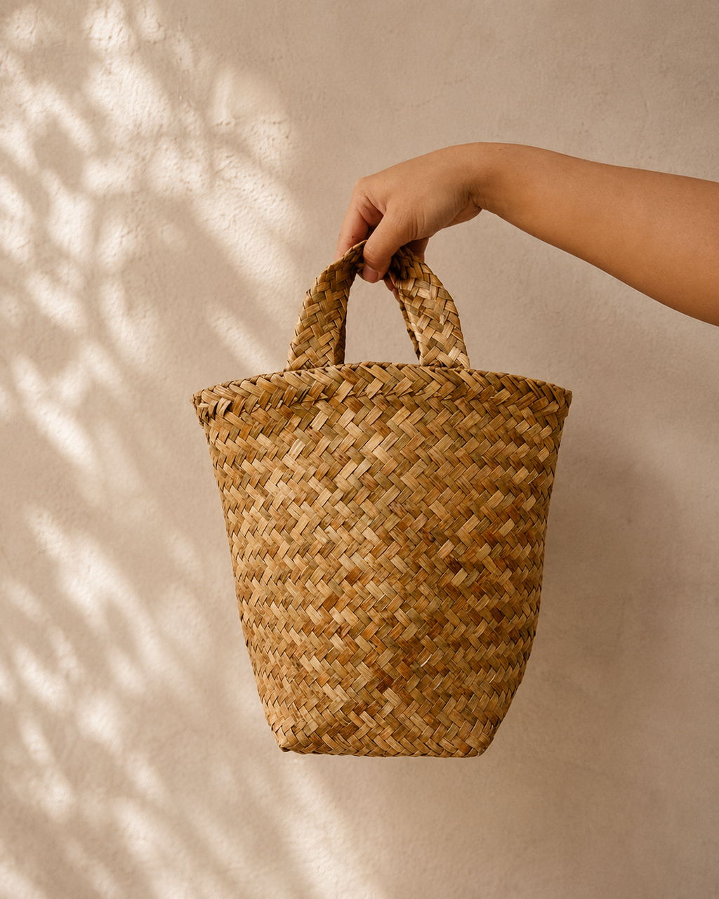 Isla Woven Handbag