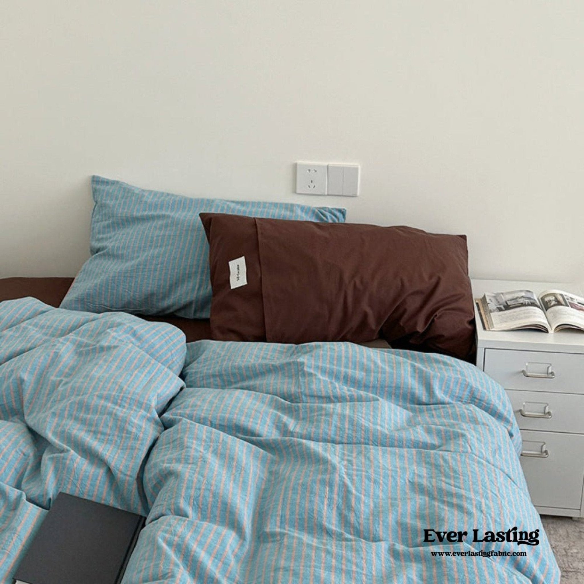 James Striped Bedding Set / Purple
