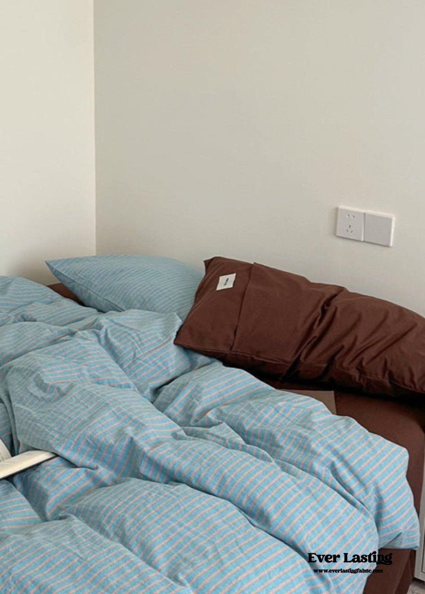 James Striped Bedding Set / Purple