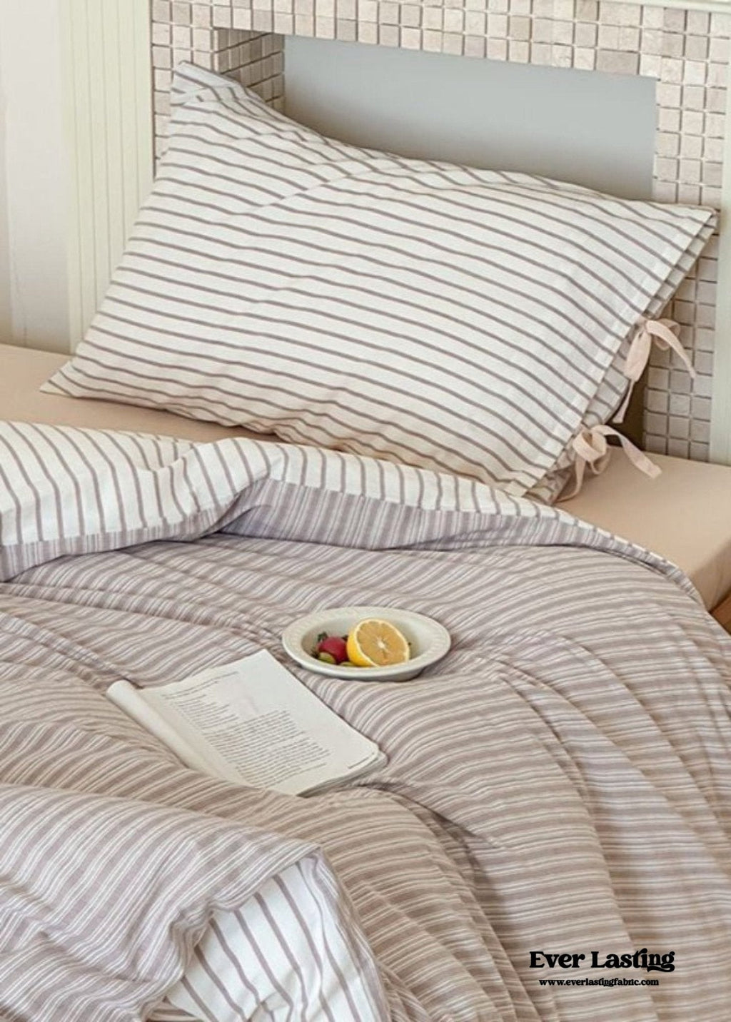 Josie Bow Tied Striped Bedding Set / Cream
