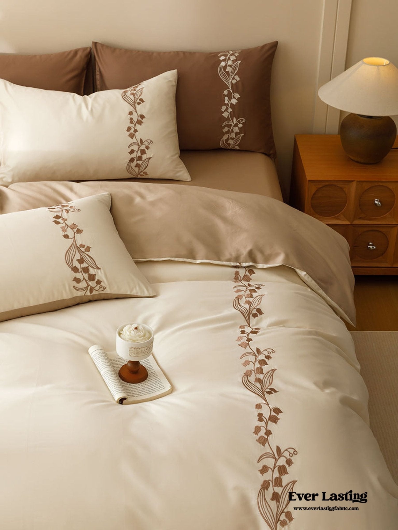 Lily of the Valley Embroidered Silky Bedding Set / Cream