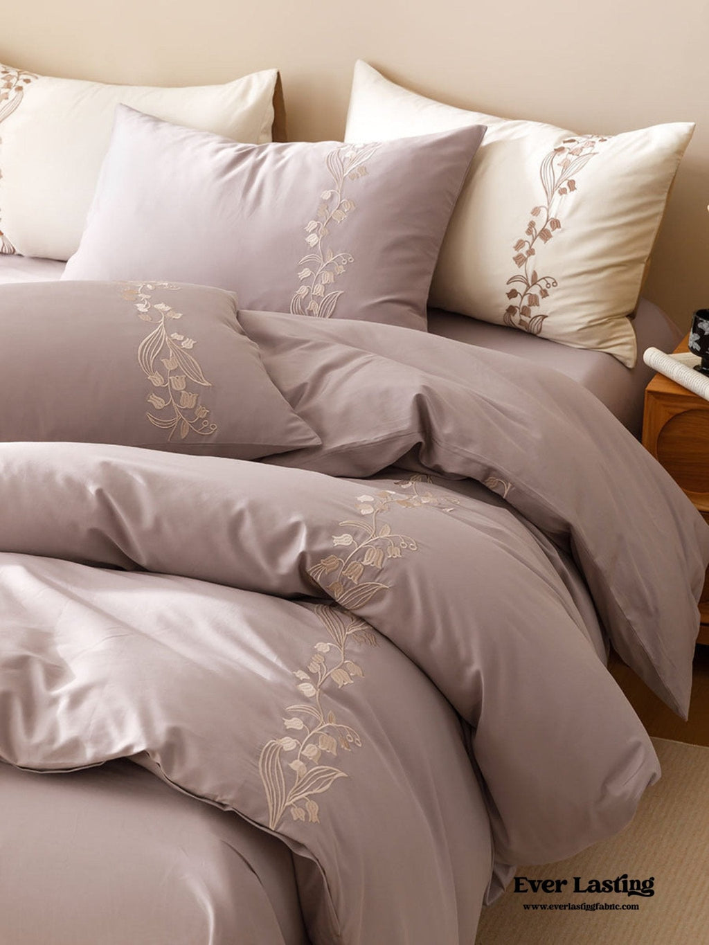 Lily of the Valley Embroidered Silky Bedding Set / Cream