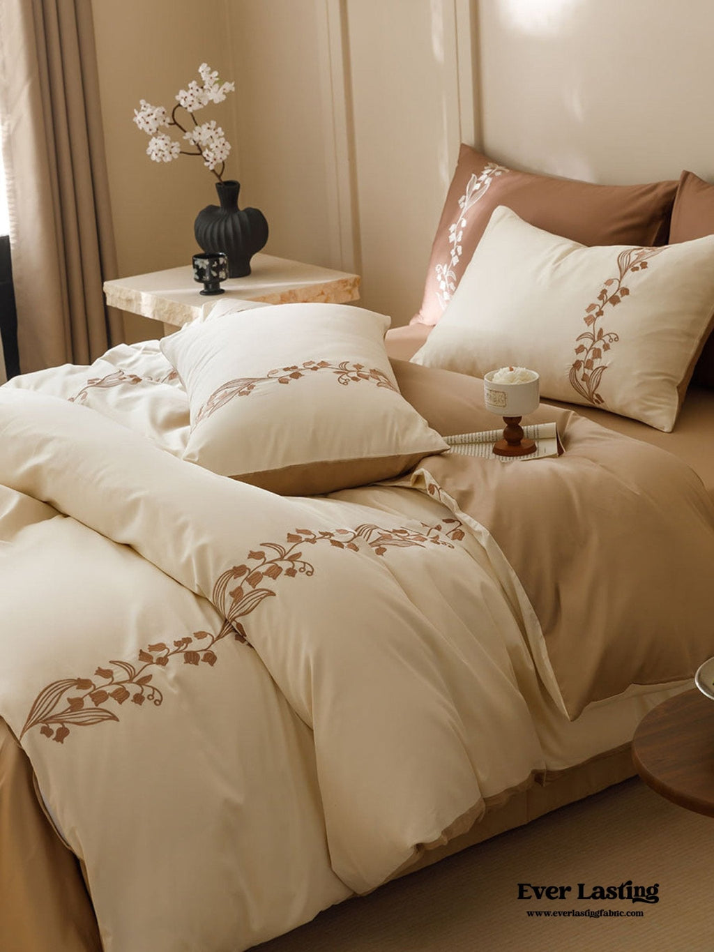 Lily of the Valley Embroidered Silky Bedding Set / Green