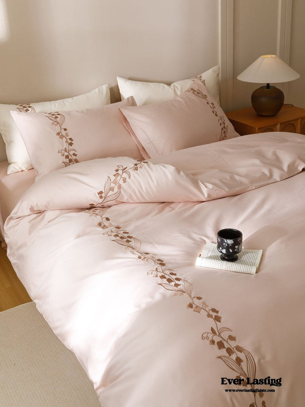 Lily of the Valley Embroidered Silky Bedding Set / Pink
