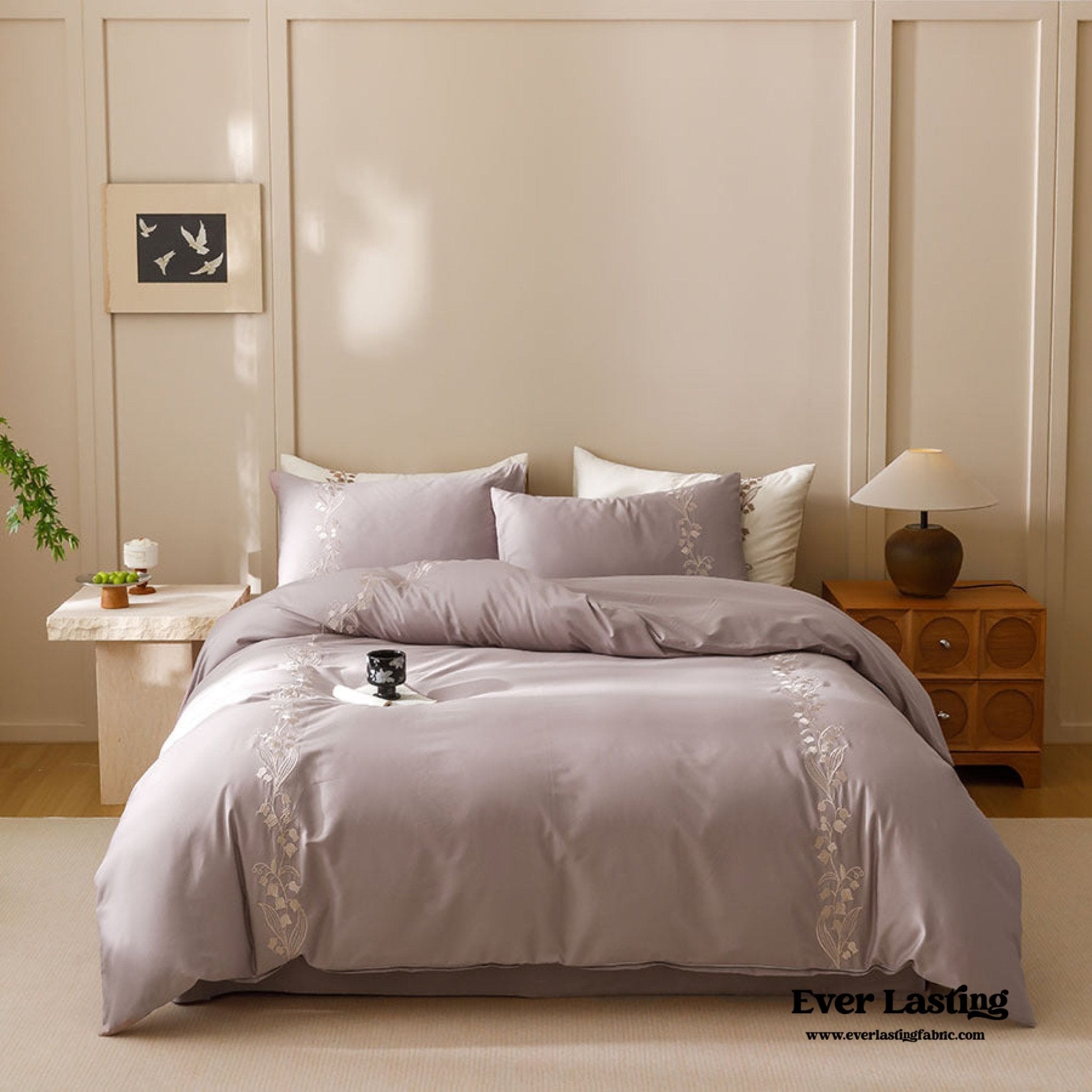 Lily of the Valley Embroidered Silky Bedding Set / Pink