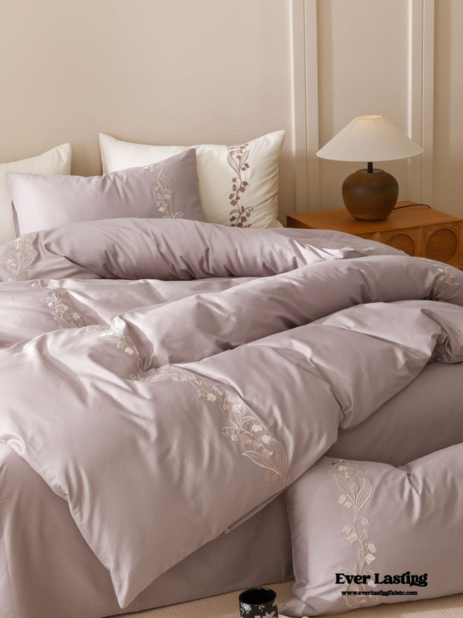 Lily of the Valley Embroidered Silky Bedding Set / Purple