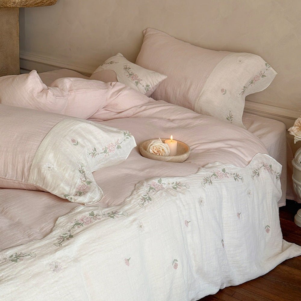 Maeve Floral Double Gauze Bedding Set / Khaki