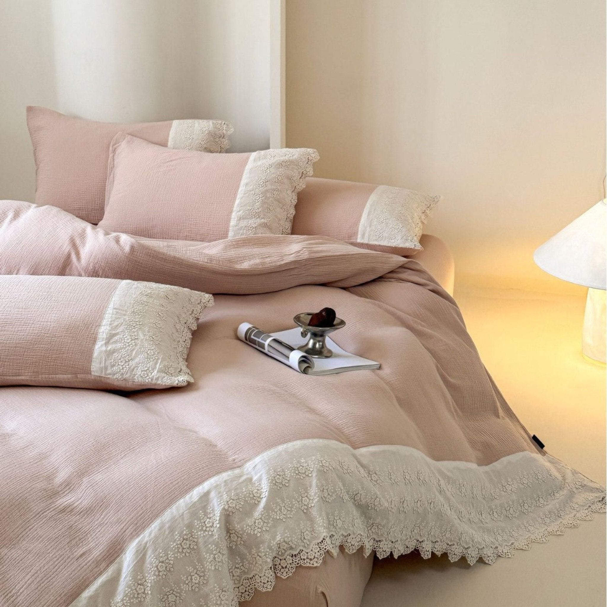 Margaux Lace Double Gauze Bedding Set / Beige Brown