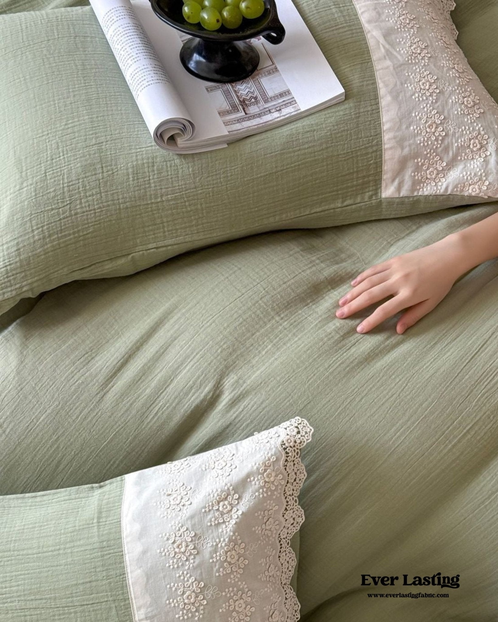 Margaux Lace Double Gauze Bedding Set / Beige Brown