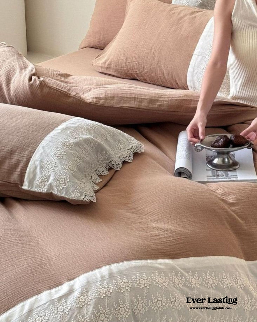 Margaux Lace Double Gauze Bedding Set / Chocolate Brown