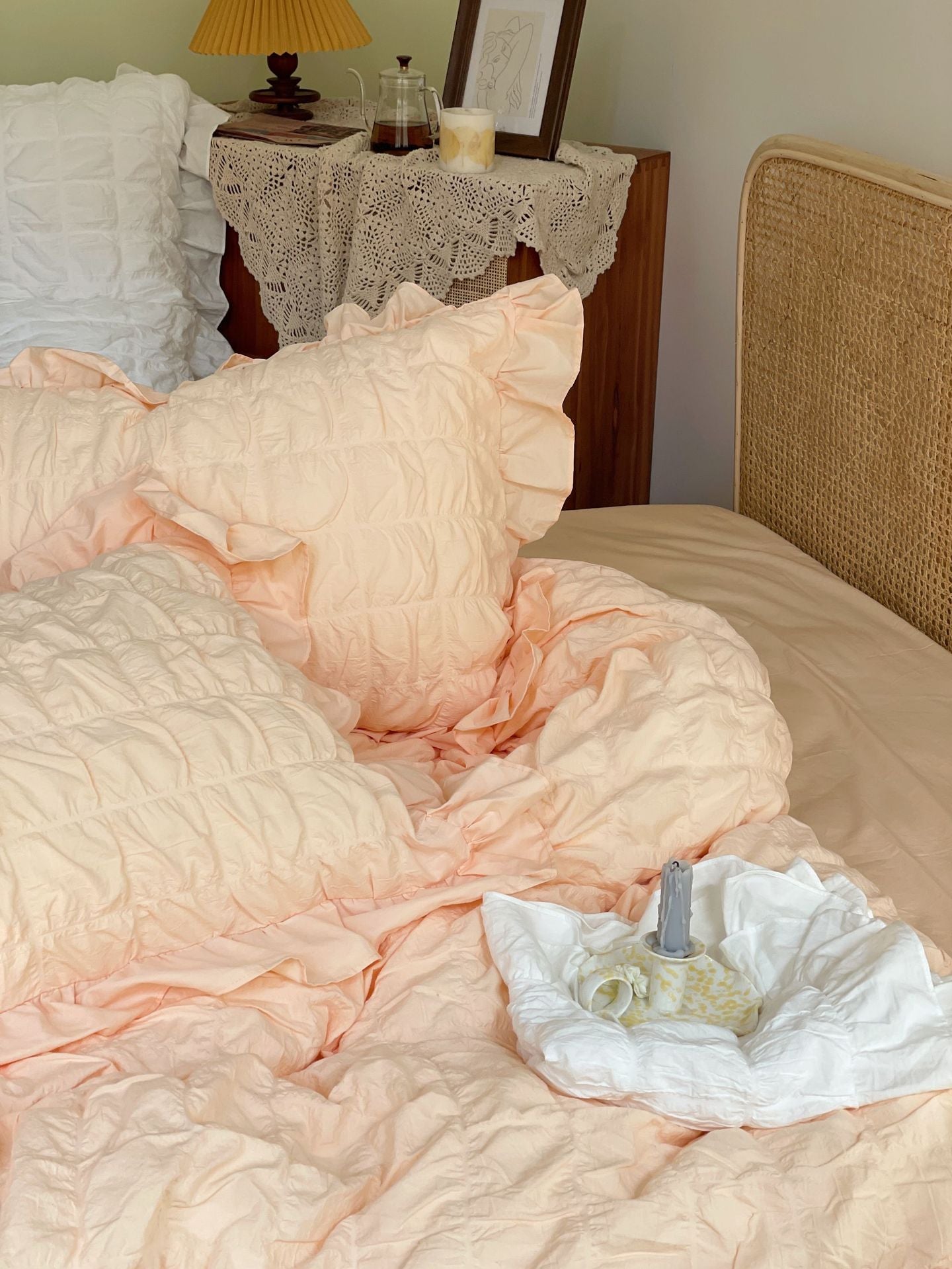 Marshmallow Puff Ruffle Bedding Set / White