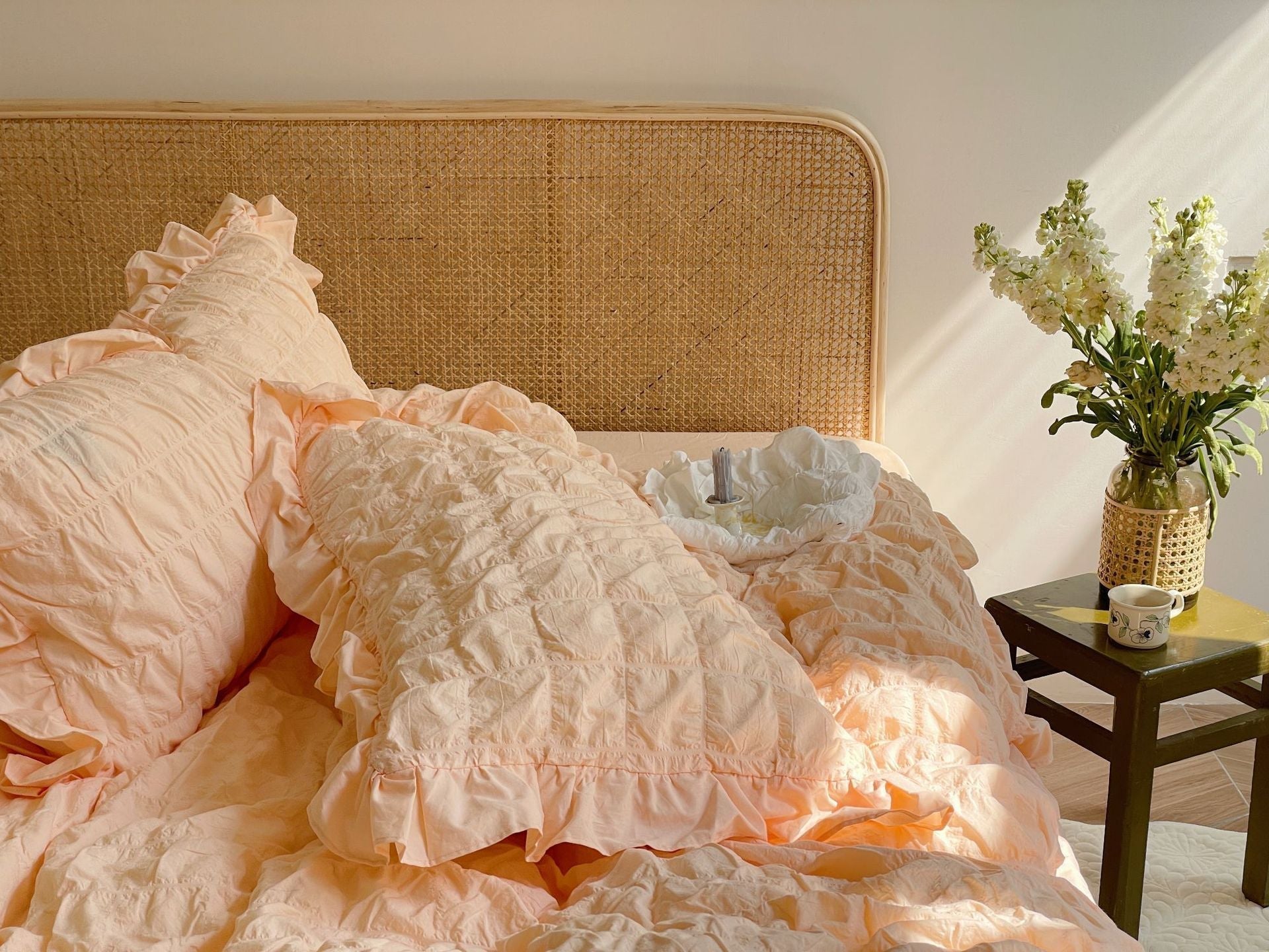 Marshmallow Puff Ruffle Bedding Set / Yellow