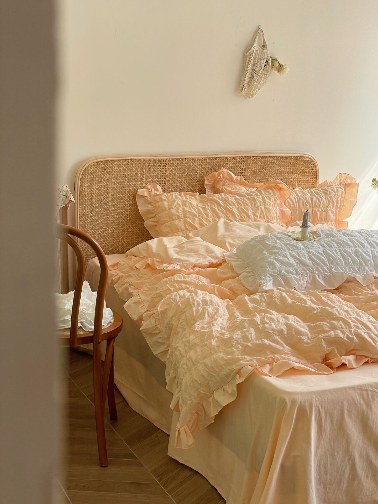 Marshmallow Puff Ruffle Bedding Set / Yellow