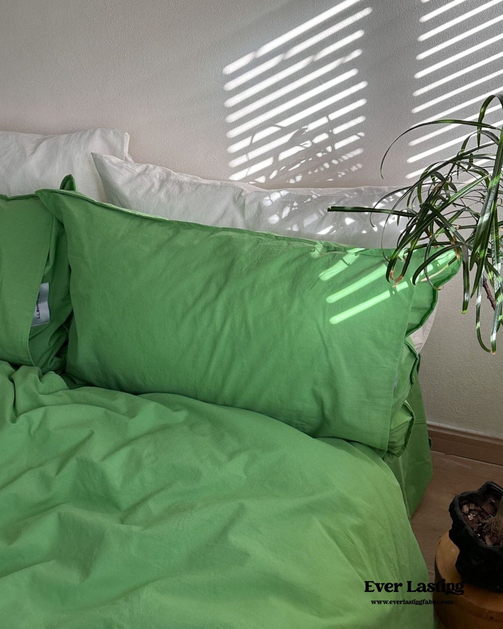 Maximalist Green Solid Color Cotton Bedding Set