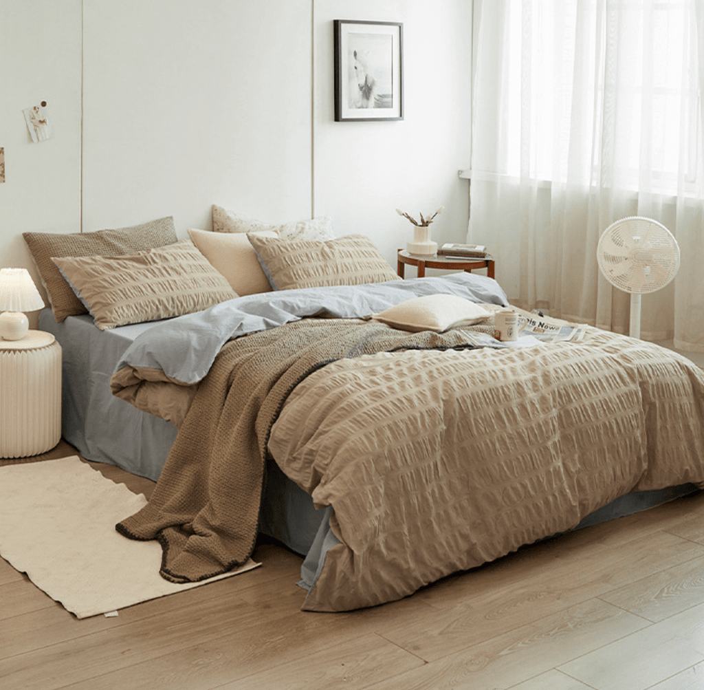 Minimal Bubble Textured Bedding Set / White