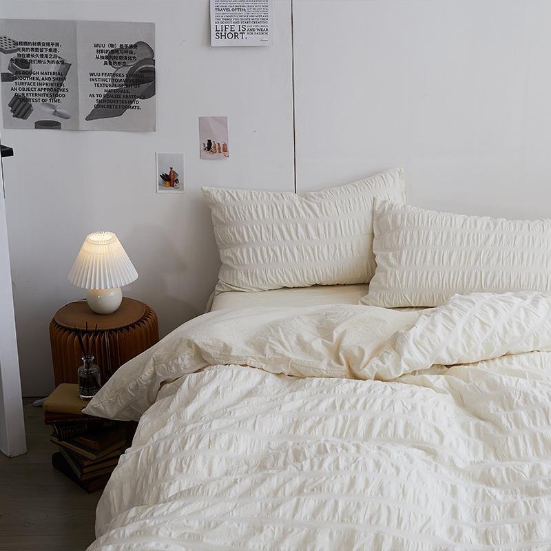 Minimal Bubble Textured Bedding Set / White
