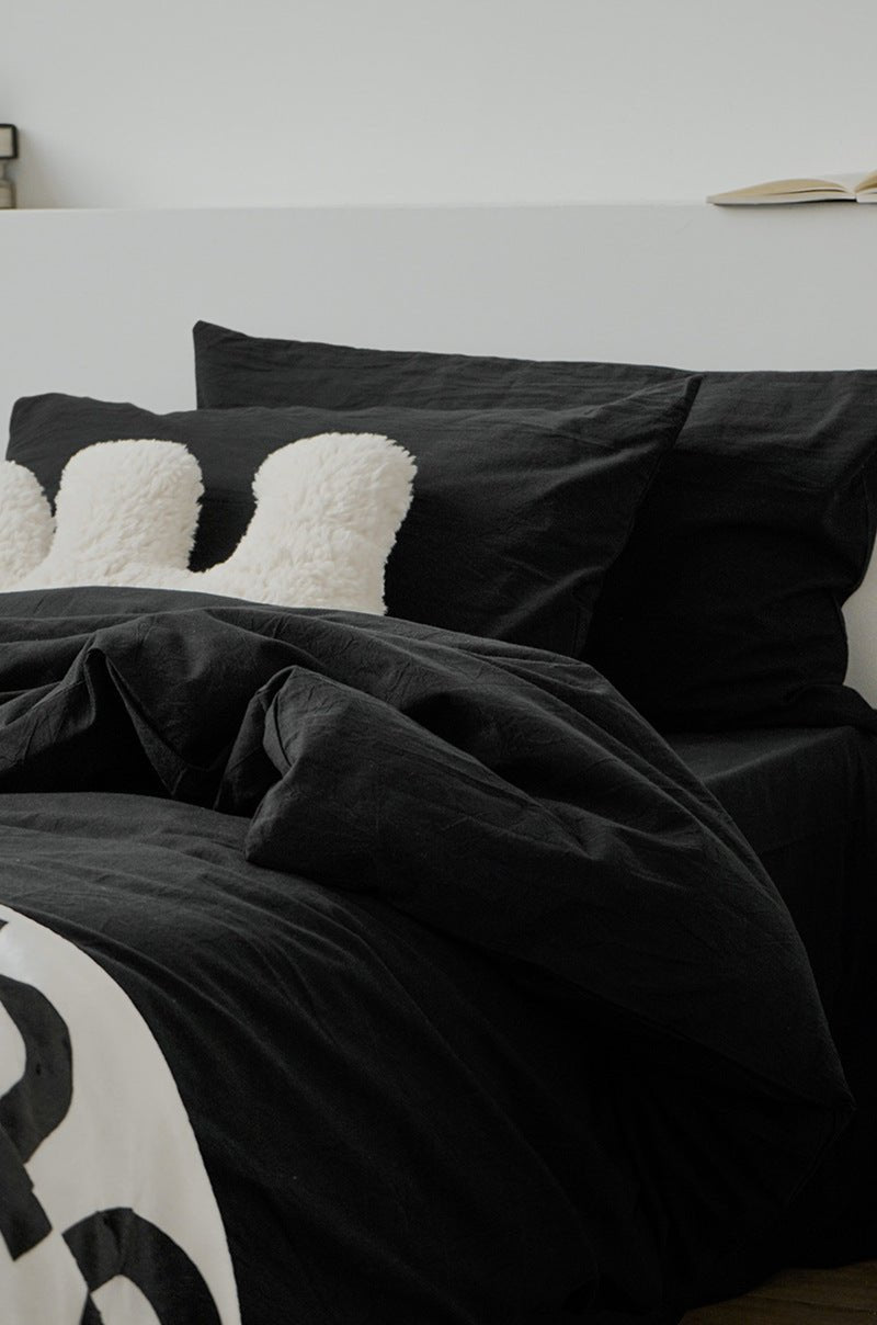 Mixed Color Bedding Set / Pastel Pink + Black