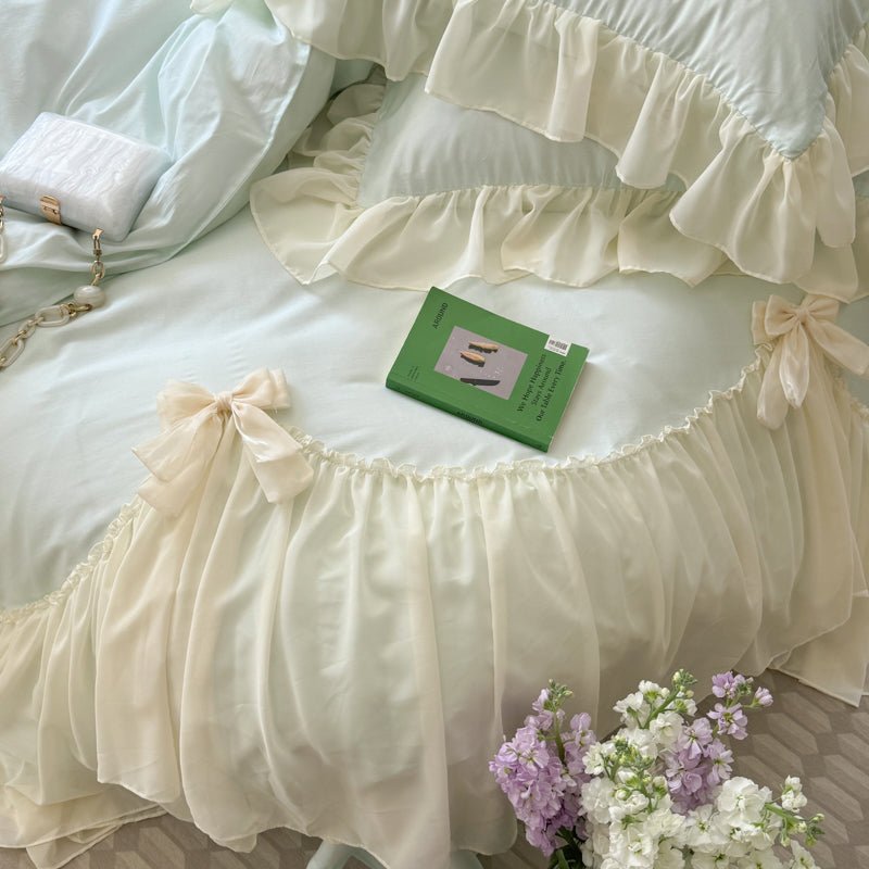 Ribbon Bow Airy Lace Bedding Set / Cream White