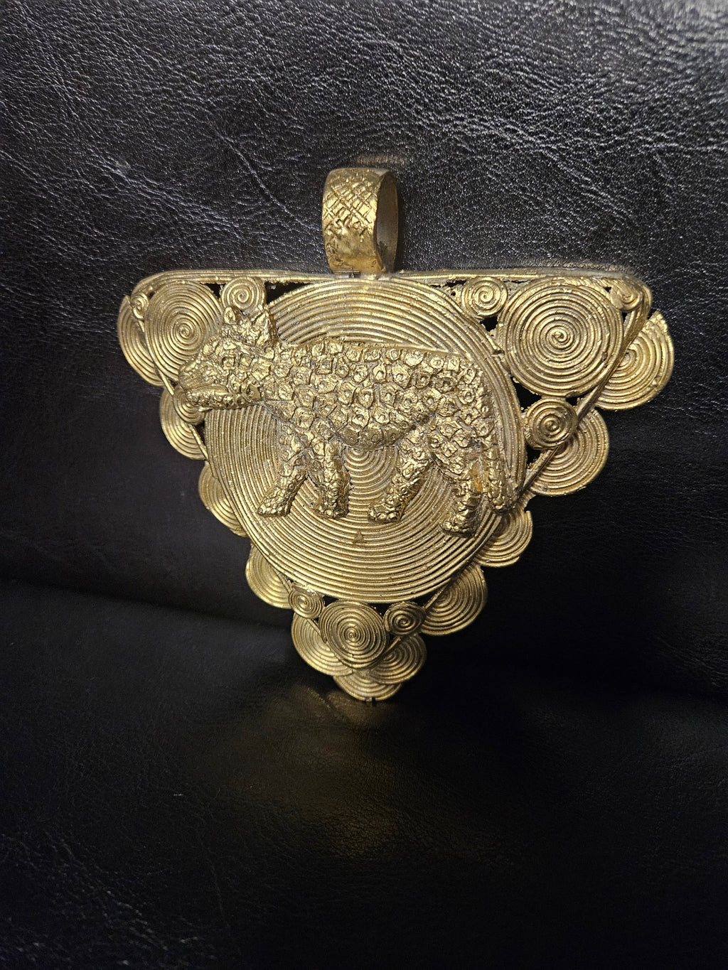 African Brass Leopard Pendant with Adinkrahene Symbol – Ghana