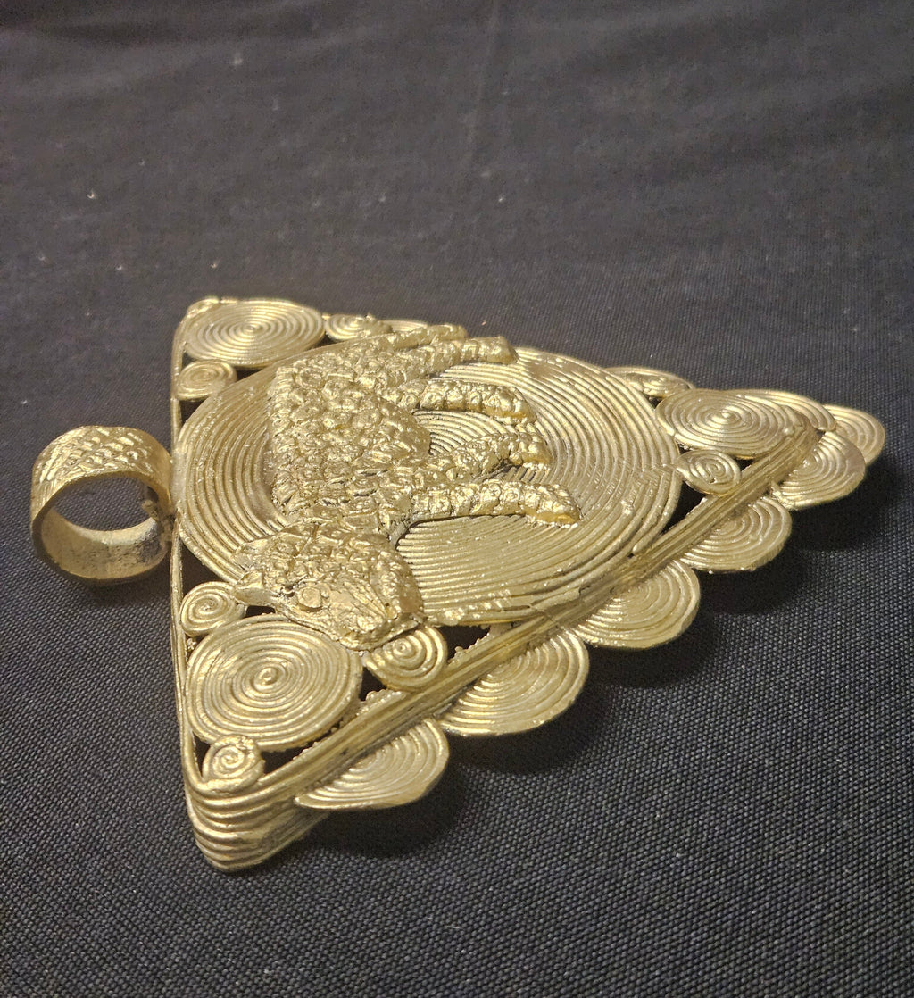 African Brass Leopard Pendant with Adinkrahene Symbol – Ghana