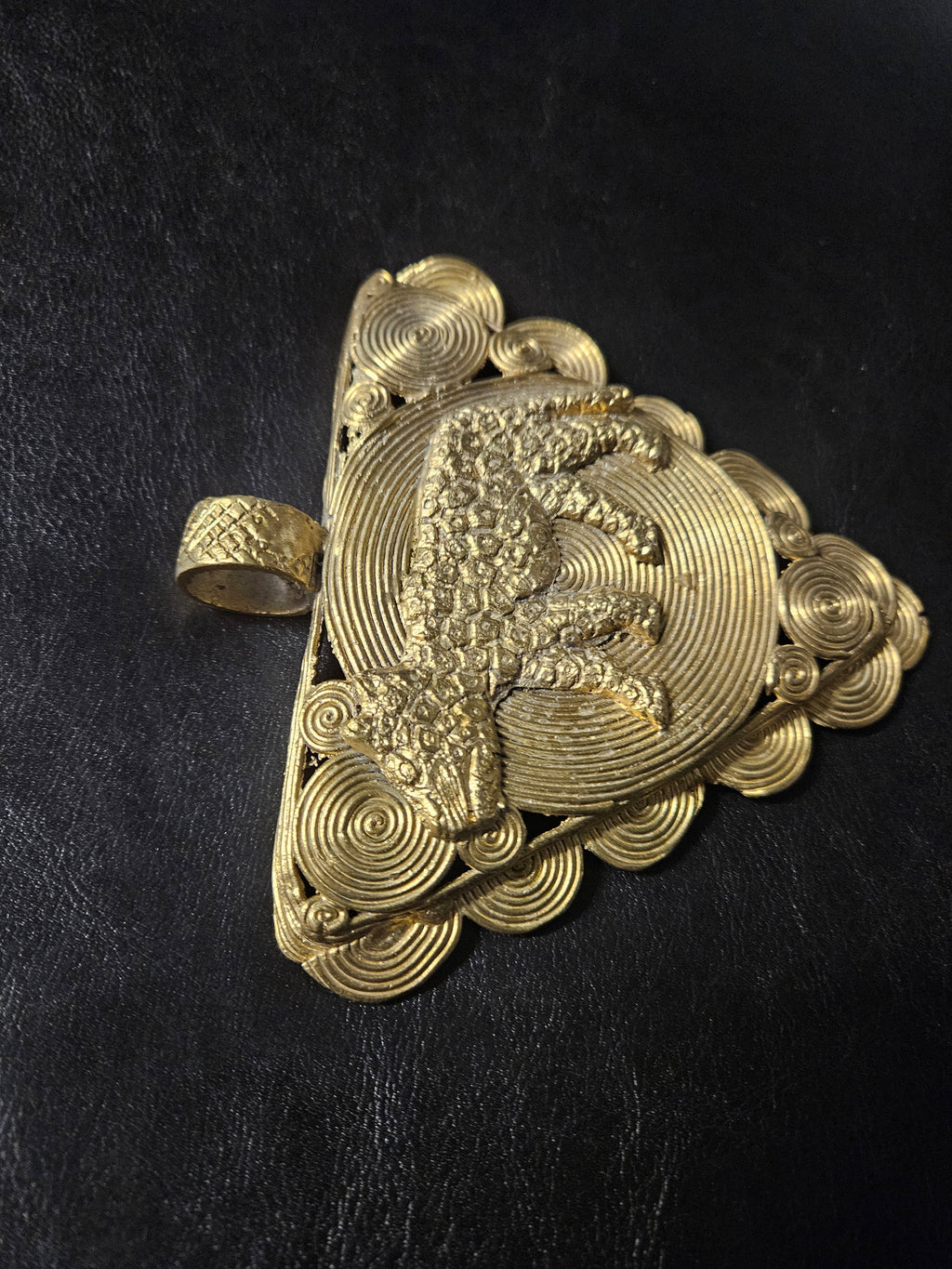 African Brass Leopard Pendant with Adinkrahene Symbol – Ghana