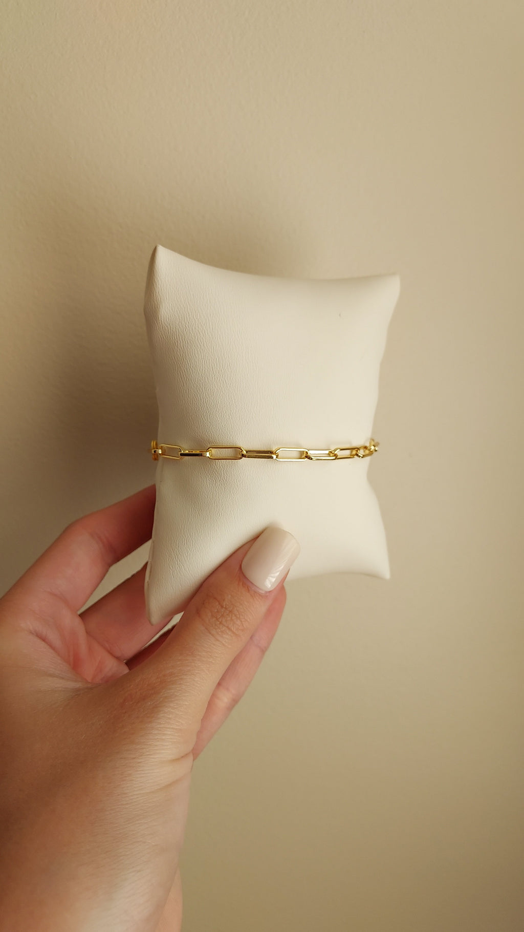 Dainty Gold Paperclip Bracelet