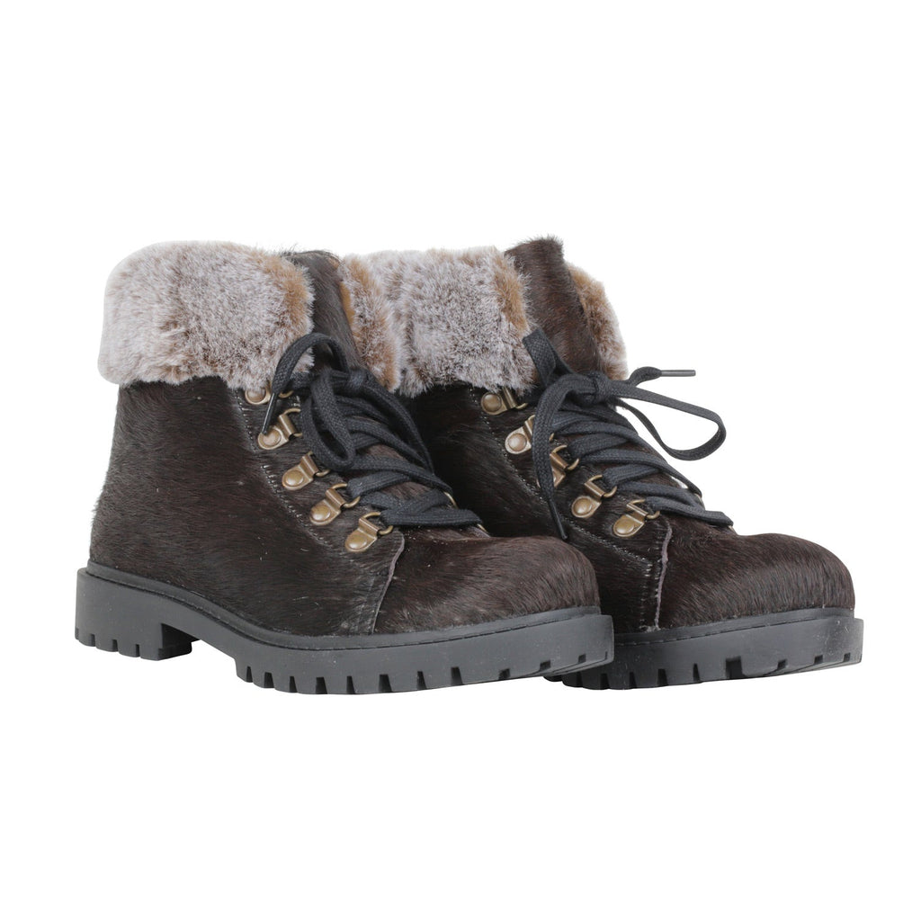 Turbulent Boots
