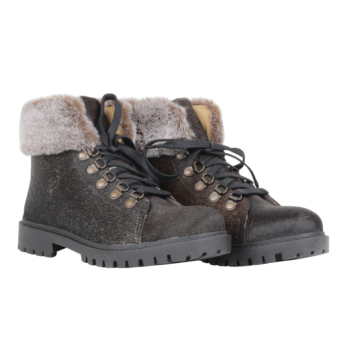 Turbulent Boots
