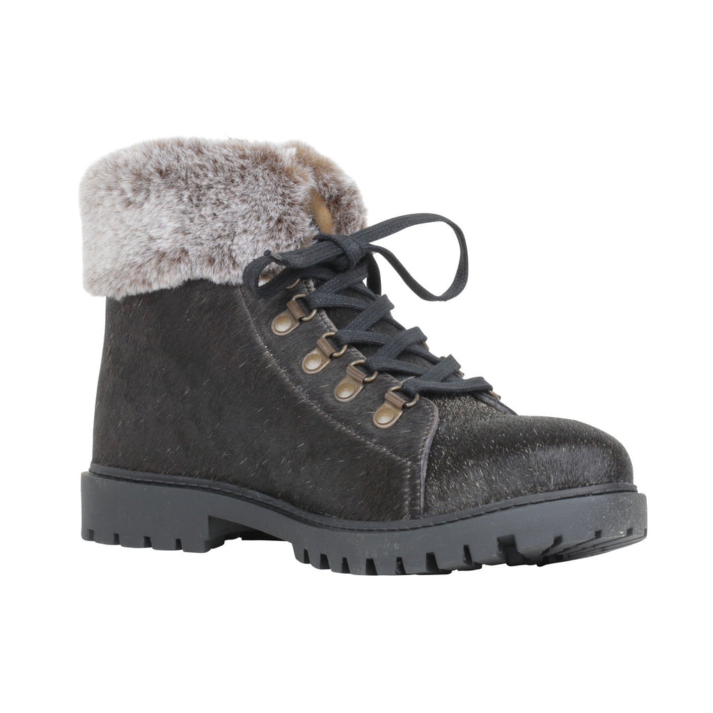 Turbulent Boots