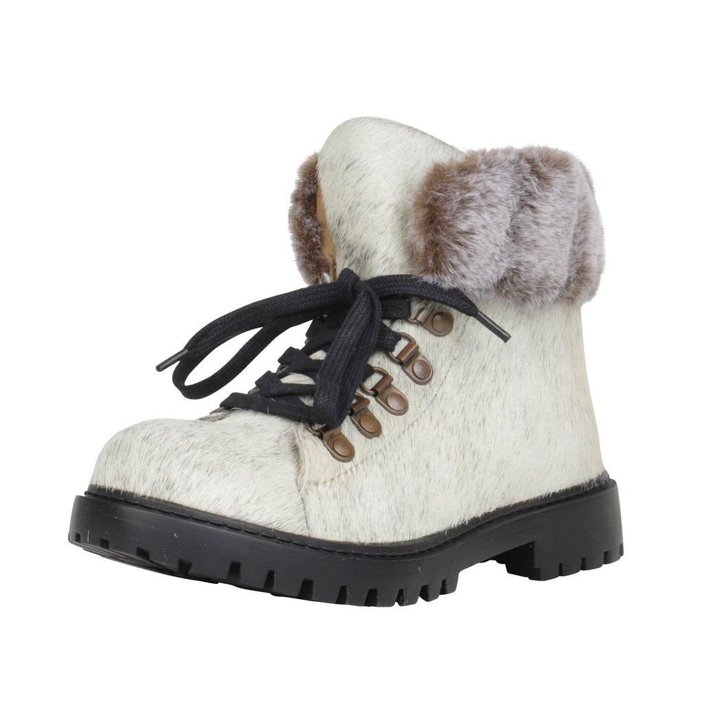 Turbulent Boots